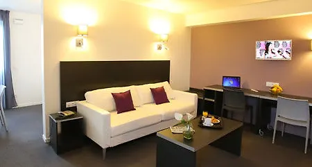 Lägenhetshotell Paris Orly 3*