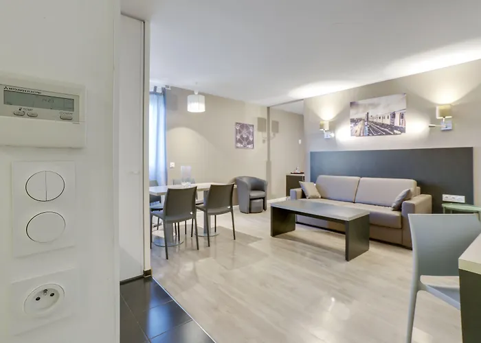 Villa Paris Orly Aparthotel