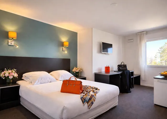 Aparthotel Villa Paris Orly 3*
